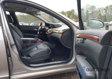 2007 Mercedes-Benz S 550 из США, поврежденный, VIN WDDNG71X37A104062